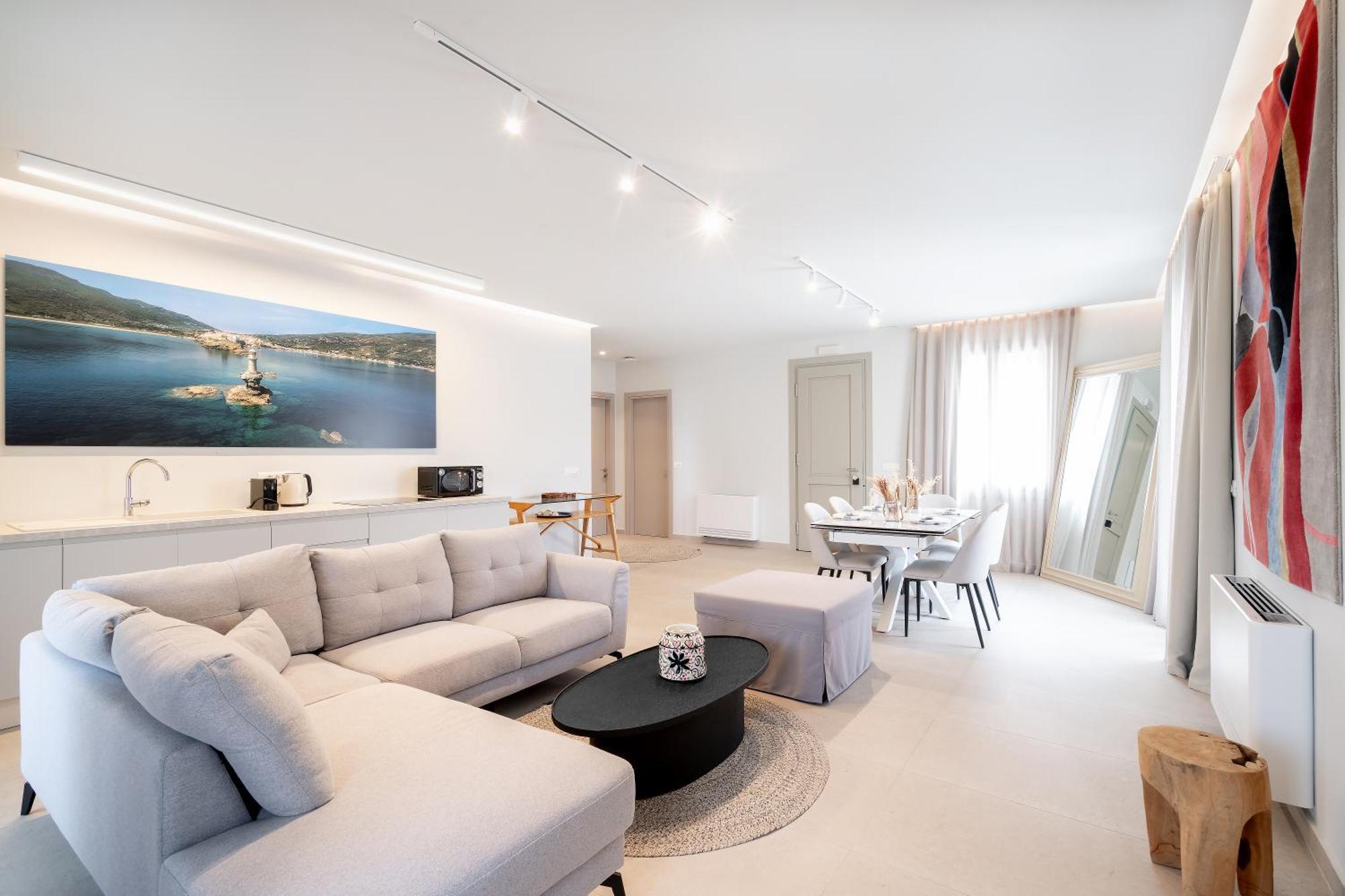 Suitehome With Private Pools By Explore * Ándros