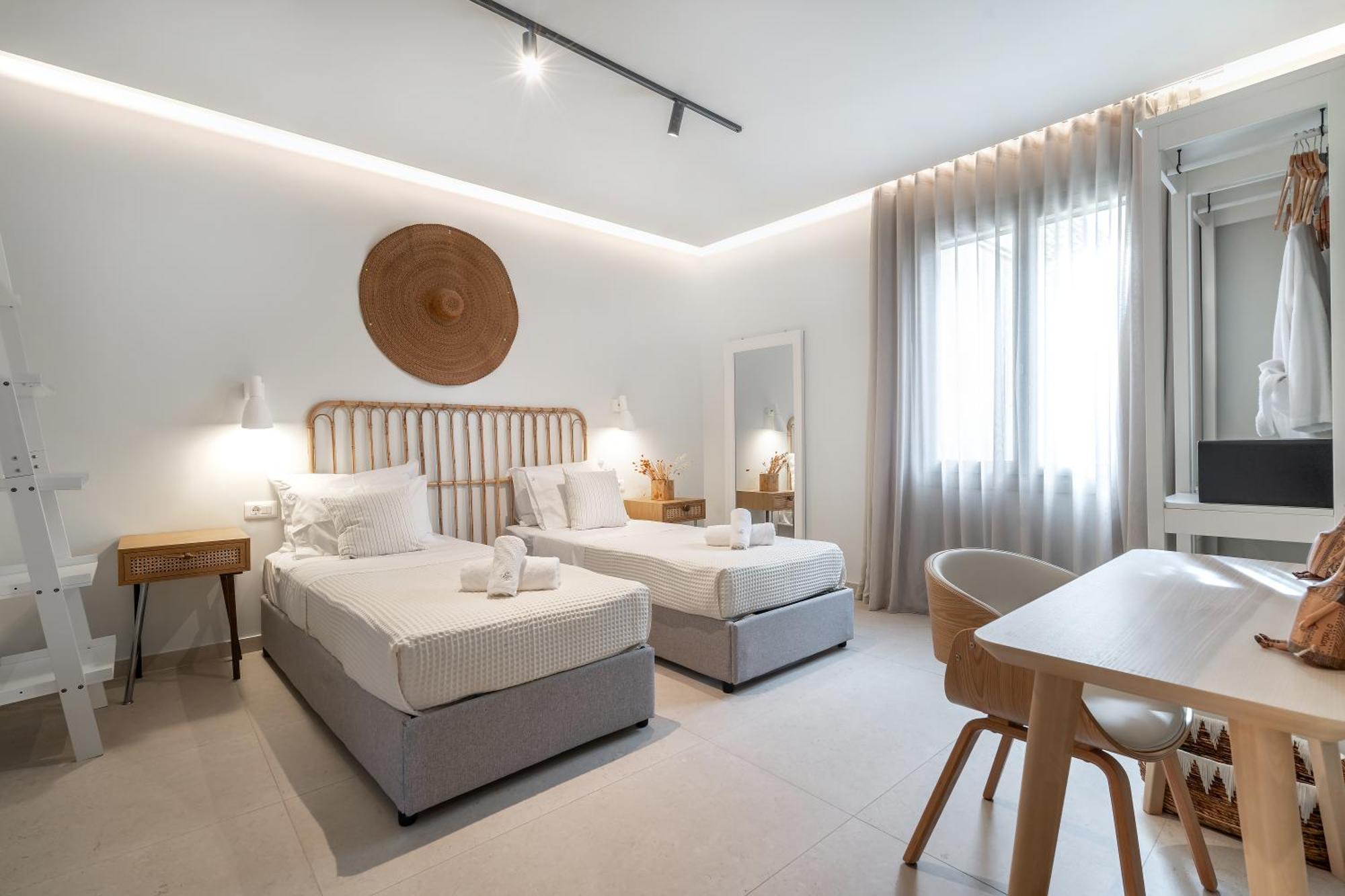 Suitehome With Private Pools By Explore Vila
