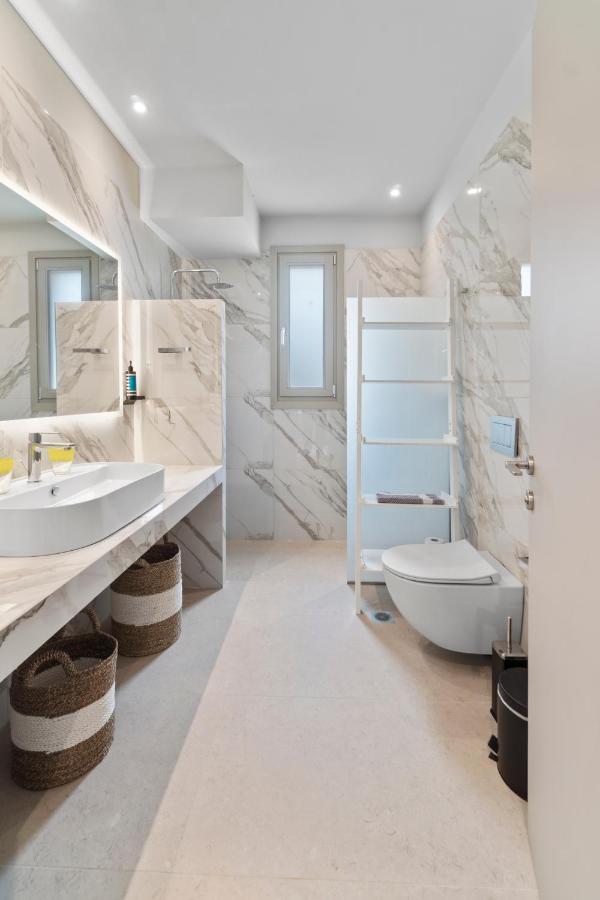 Suitehome With Private Pools By Explore *