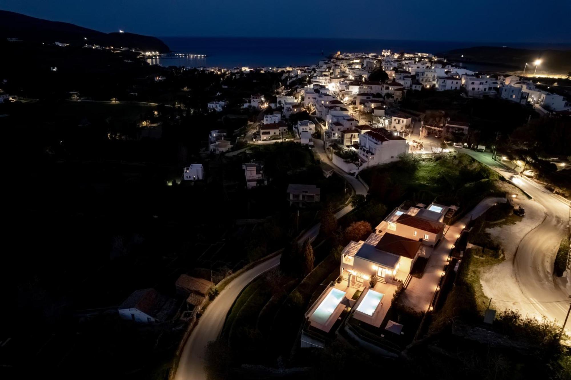 Suitehome With Private Pools By Explore Andros Town