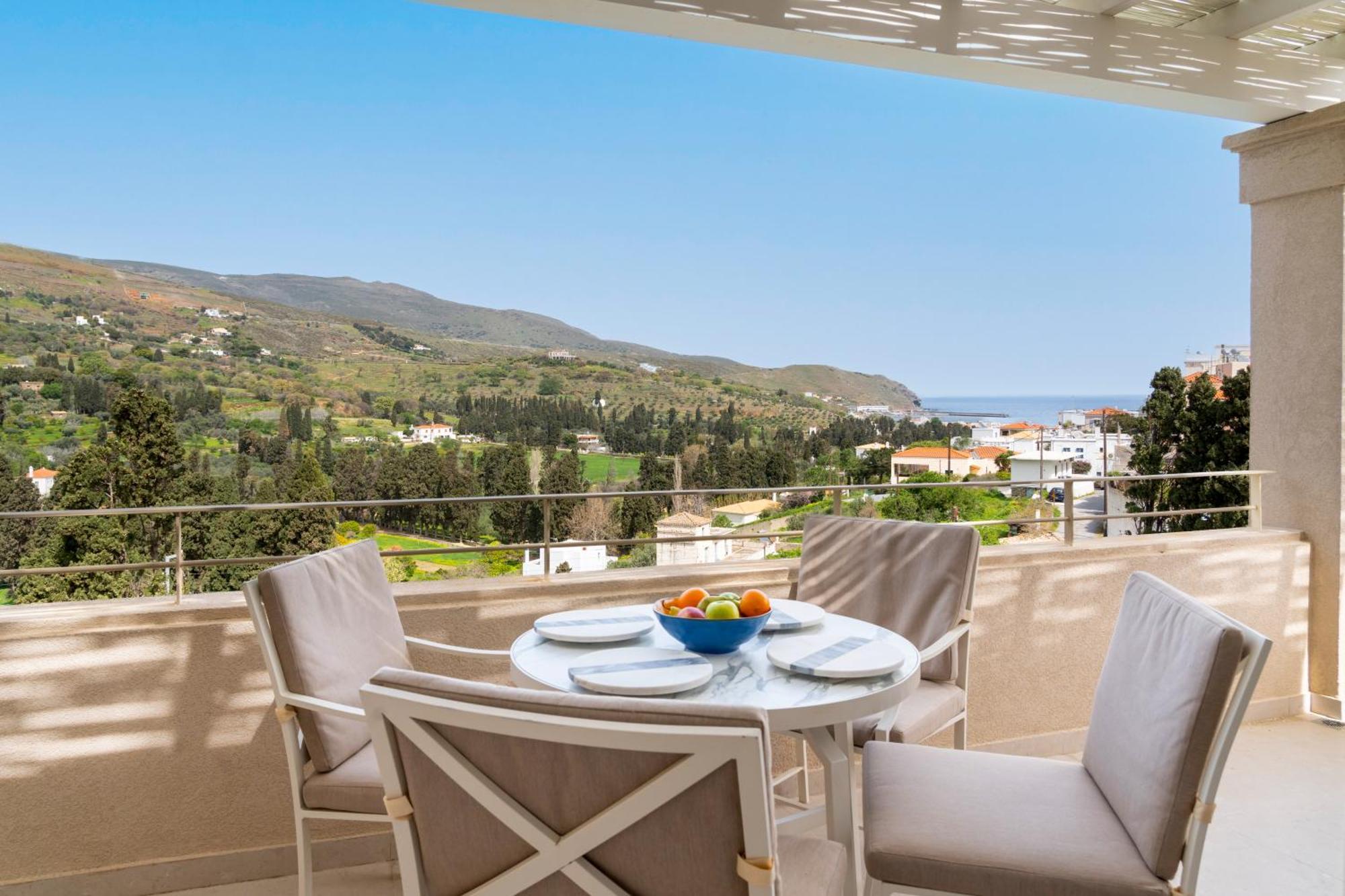 Suitehome With Private Pools By Explore Villa Andros Town